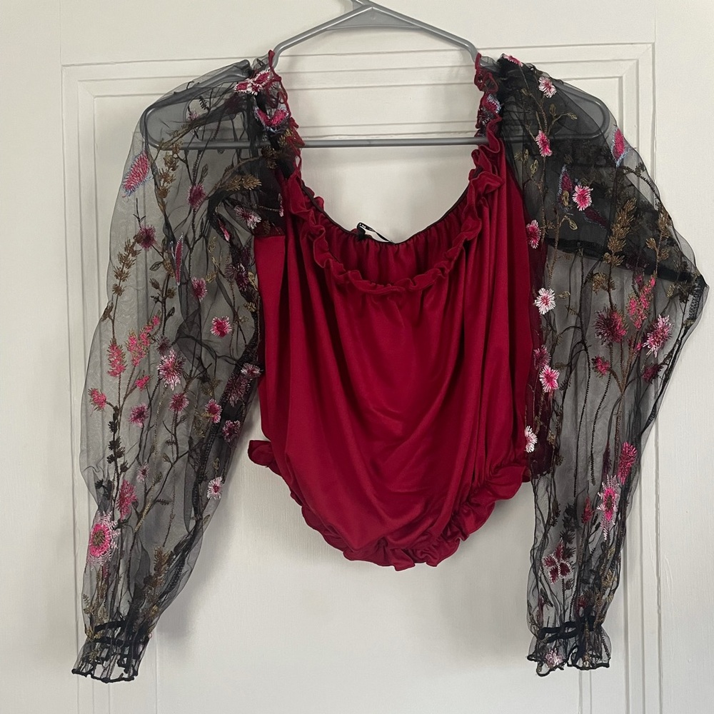 Flower mesh Embroidered crop top. Size medium